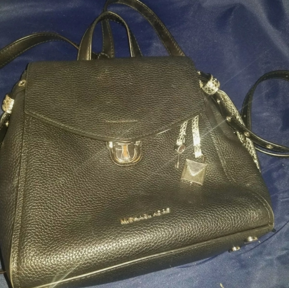Small/Medium Michael Kors Bristol backpack -Preowned- Good Condition - Picture 2 of 13